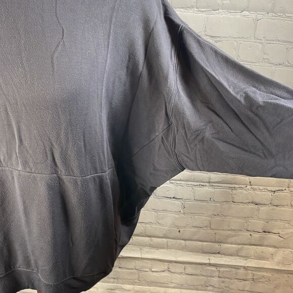 👕💙 Express One Eleven Oversized Navy Sweatshirt - Size Small - Picture 3 of 5